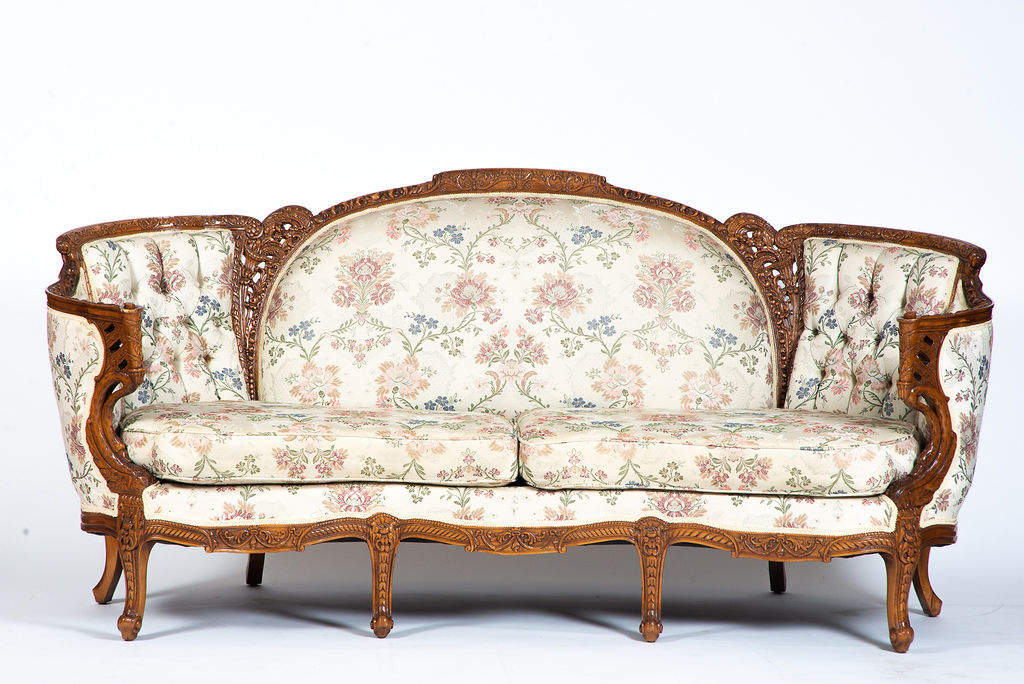Vintage Sofa for Weddings